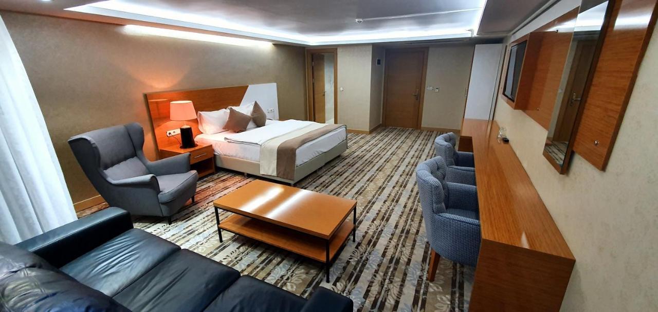 Bulvar Hotel İzmir Buitenkant foto